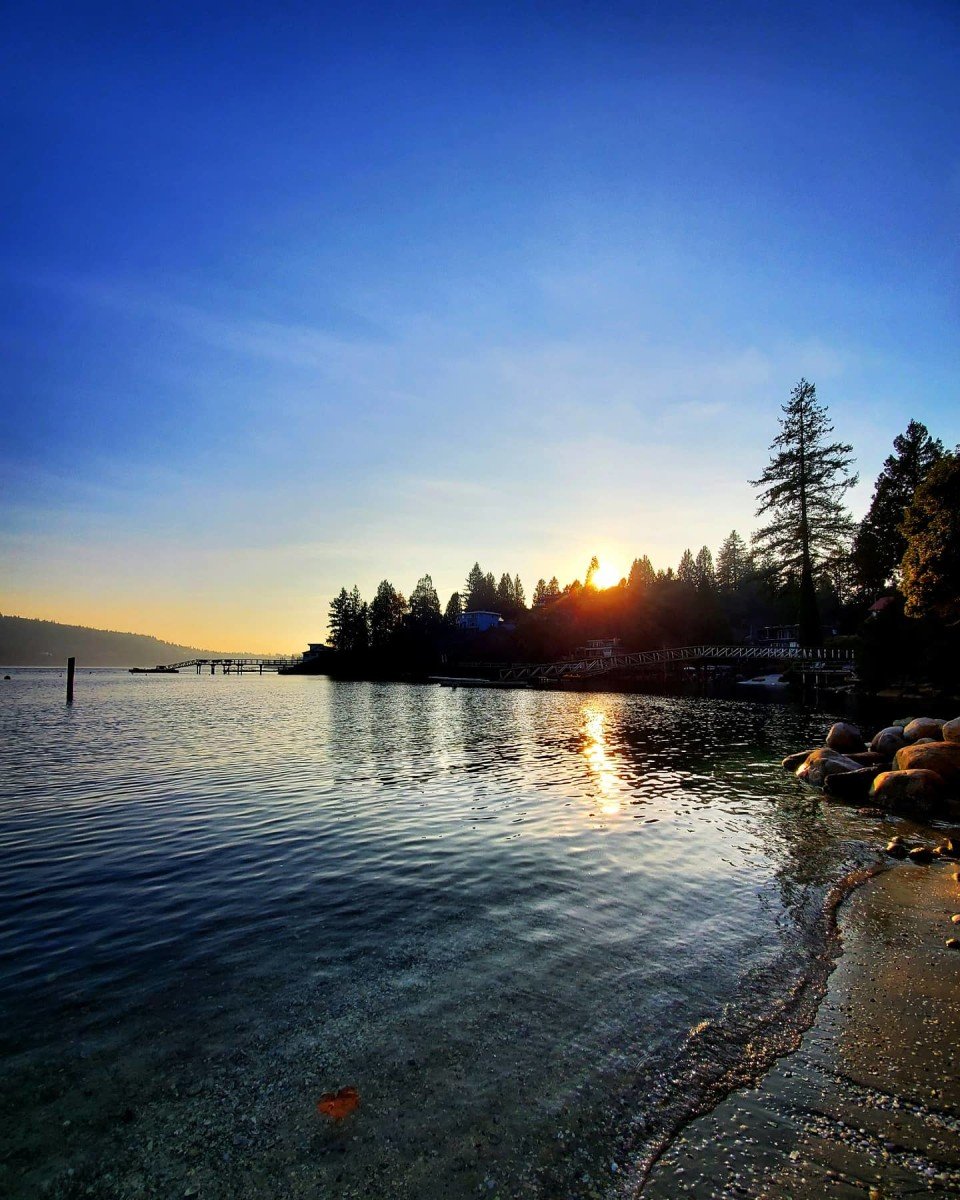 Keep precise records and write a detailed complaint email about your noisy neighbour. The landlord, property manager, or bylaw officer will send a warning letter for noise violation along with the running noise description.